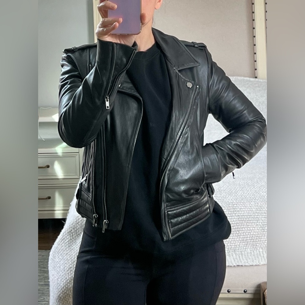Leather jacket - Picture 2 of 6